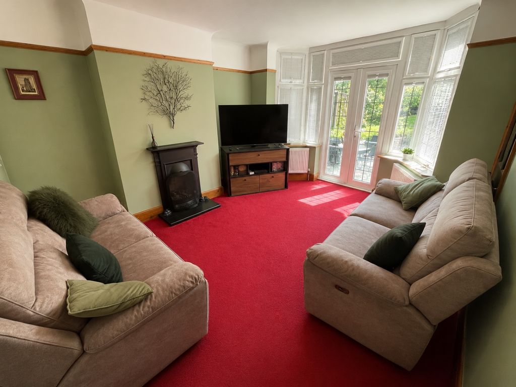 Property photo 3 of 13 4795473