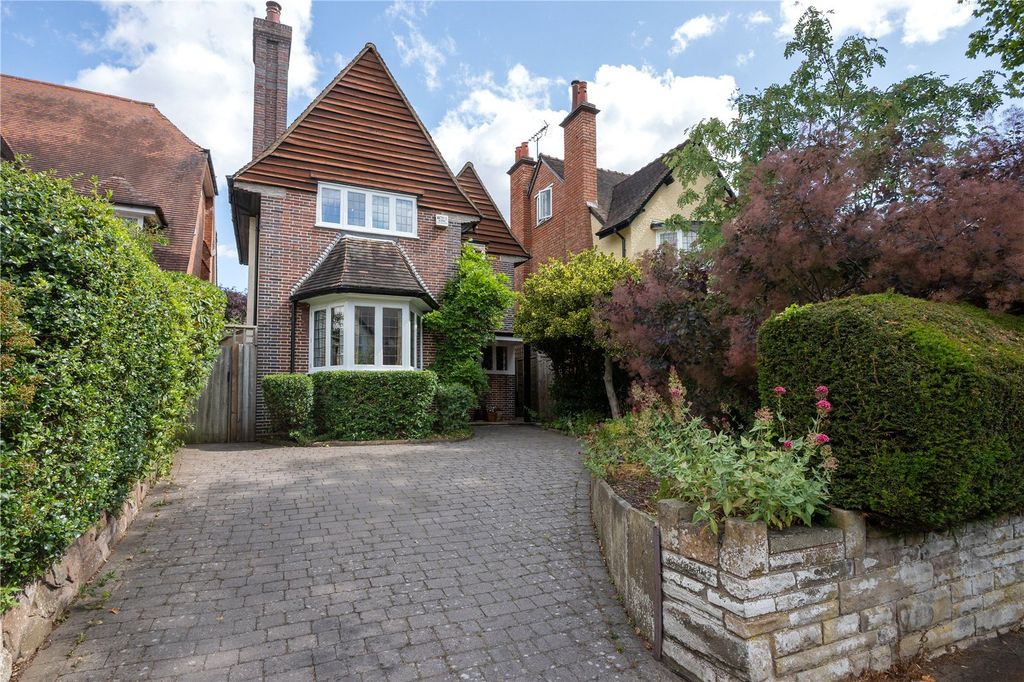 Property photo 1 of 33 Picture No. 02
