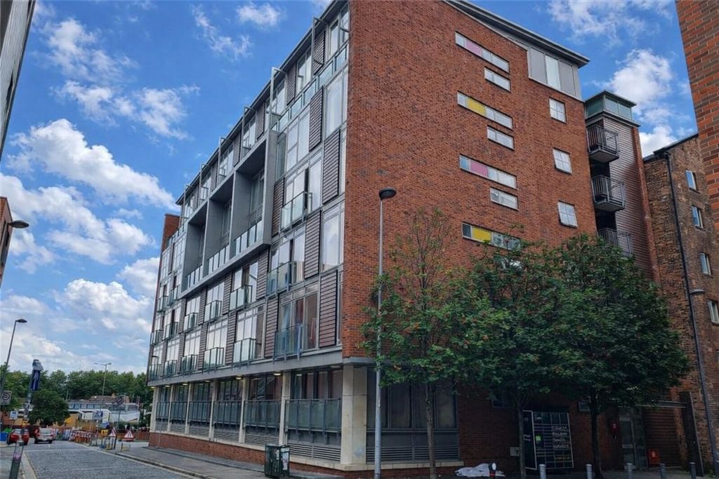 Property photo 2 of 6