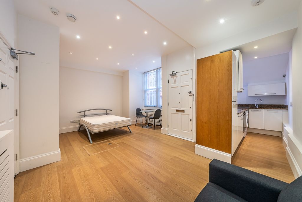 Property photo 1 of 11 Studio