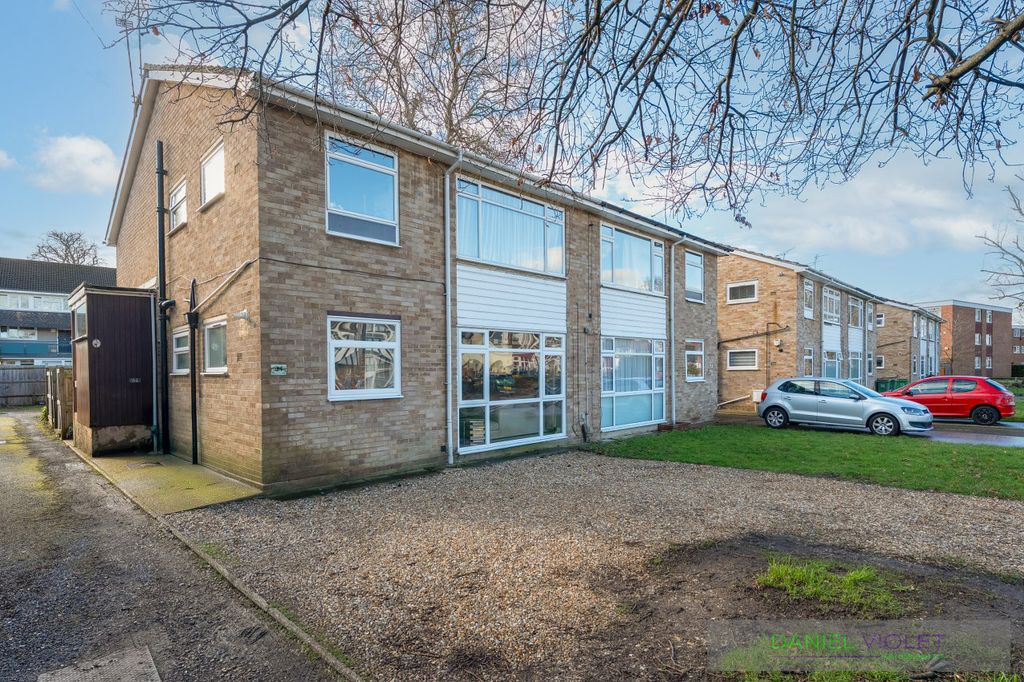 Property photo 1 of 13