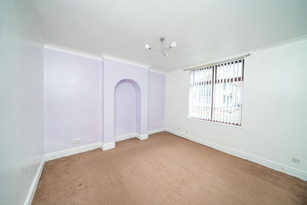 Property photo 2 of 30 Webbs-35.Jpg