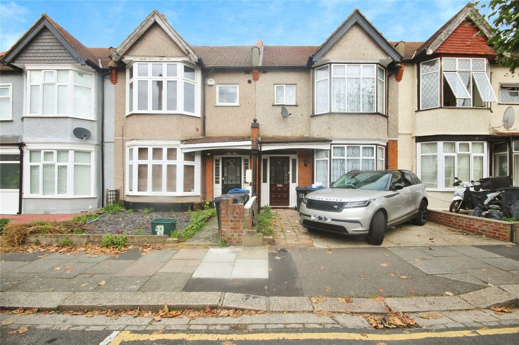 Property photo 1 of 5 External