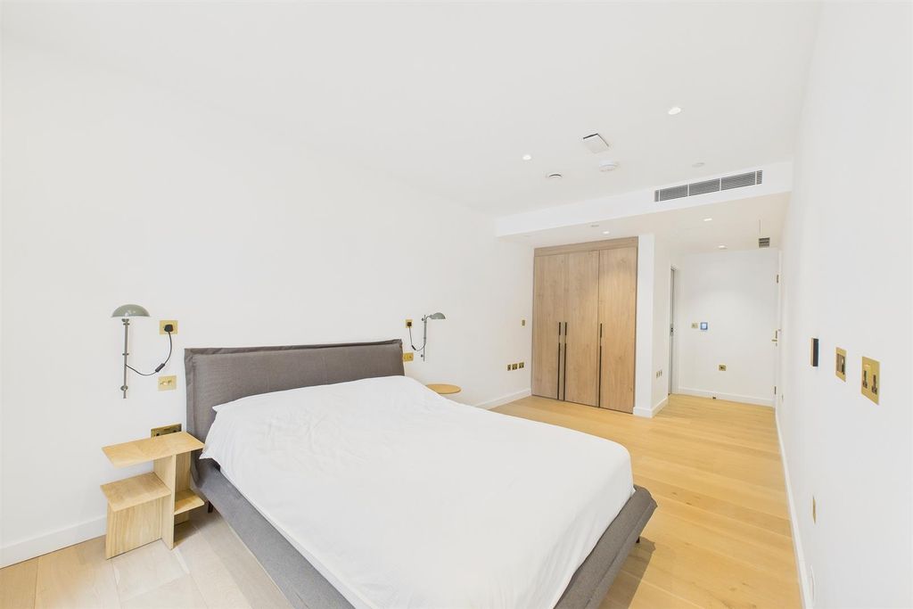 Property photo 2 of 25 5.Jpg