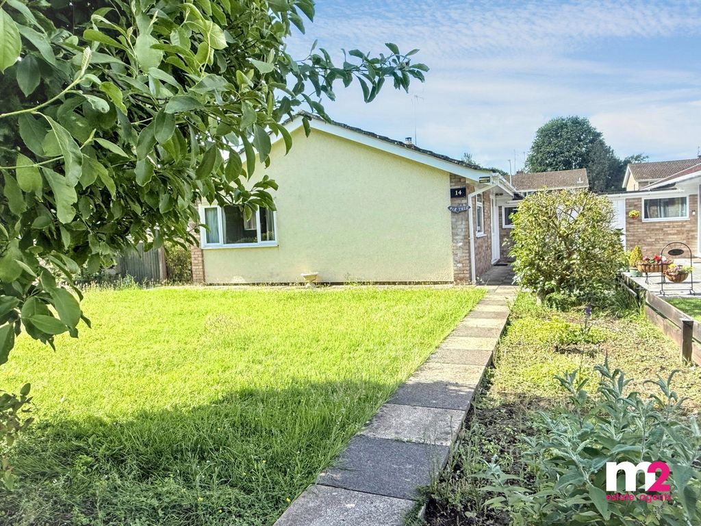 Property photo 2 of 17