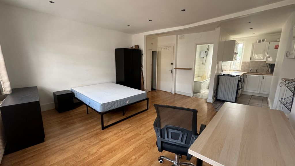 Property photo 2 of 5