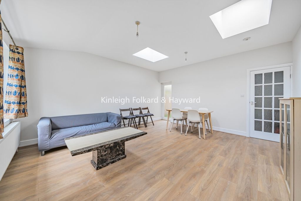Property photo 2 of 16 21E6175F-0d62-46B9-9