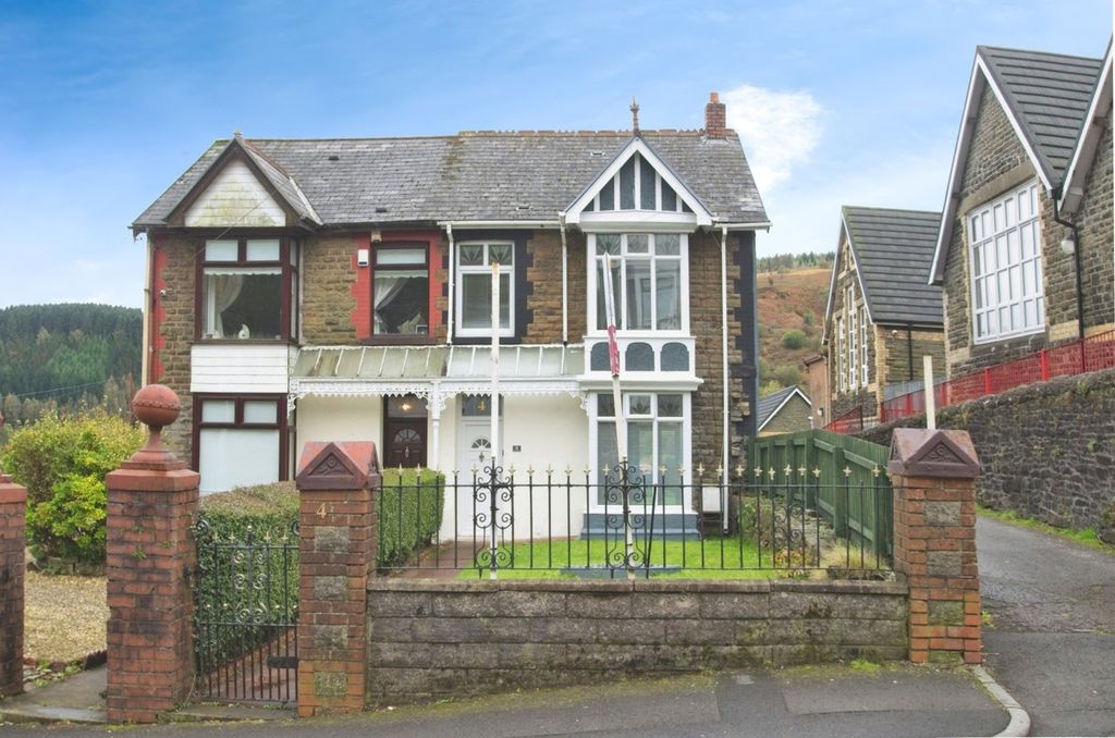 Property photo 1 of 27