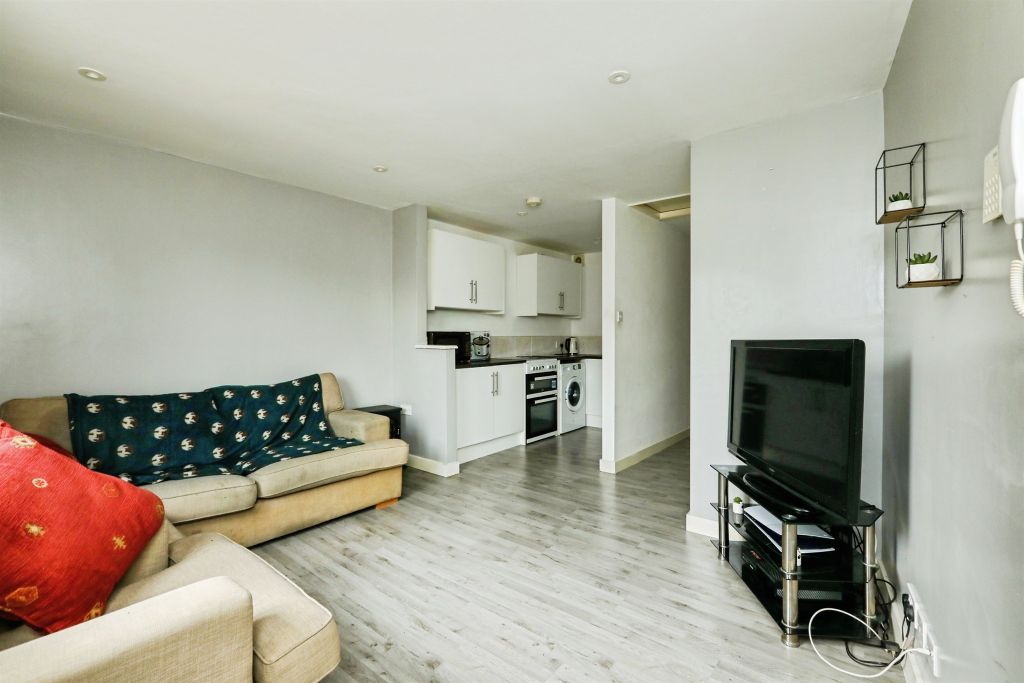 Property photo 2 of 12