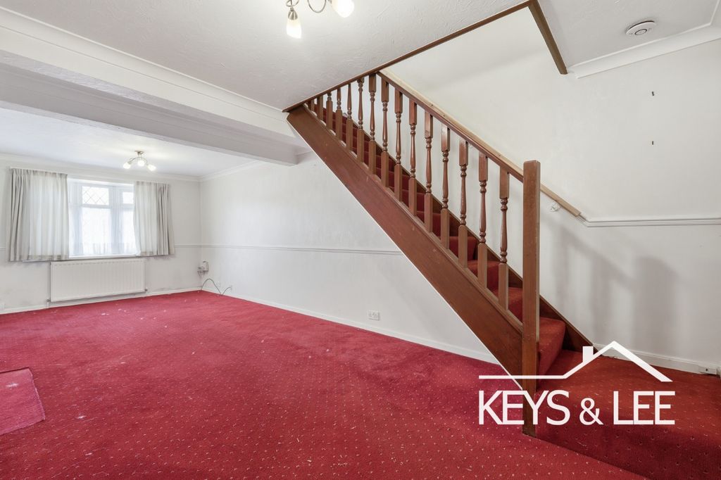Property photo 3 of 16 5317863