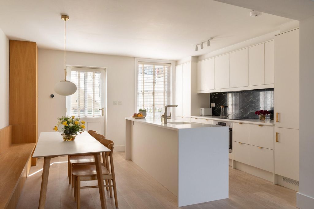 Property photo 1 of 33 19582651_N66_Webres.Jpg