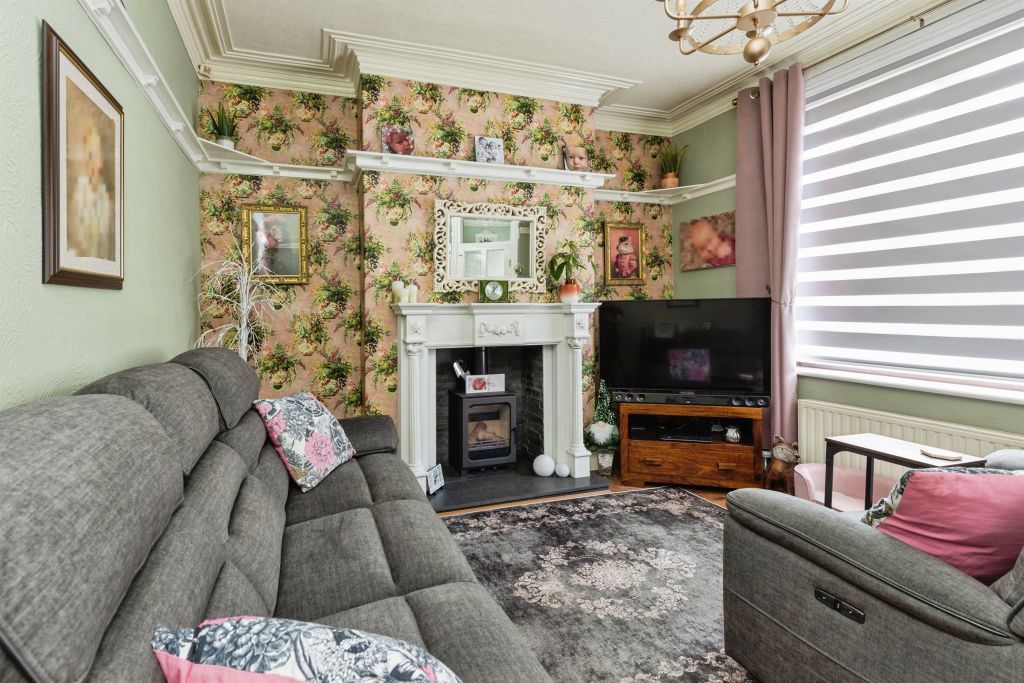 Property photo 2 of 16