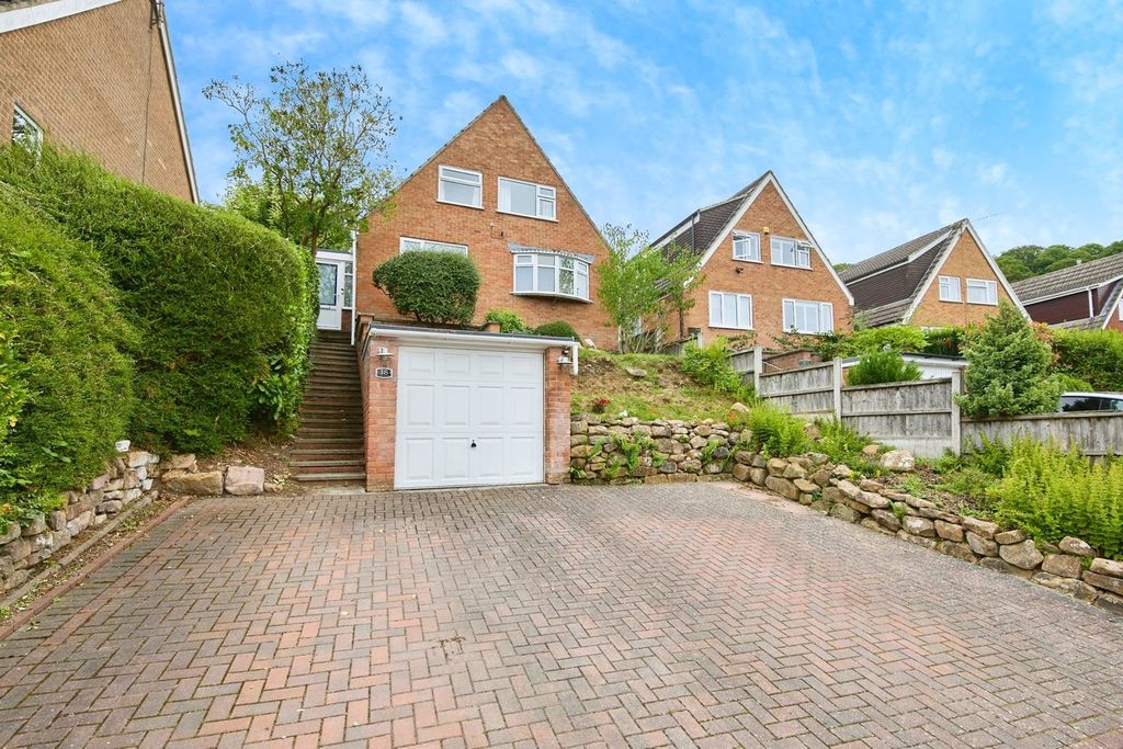 Property photo 1 of 18