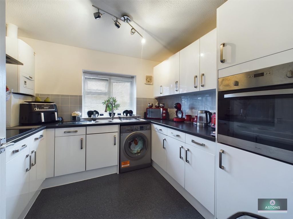 Property photo 2 of 13 Cam02202G0-Pr0478-Still001.Jpg