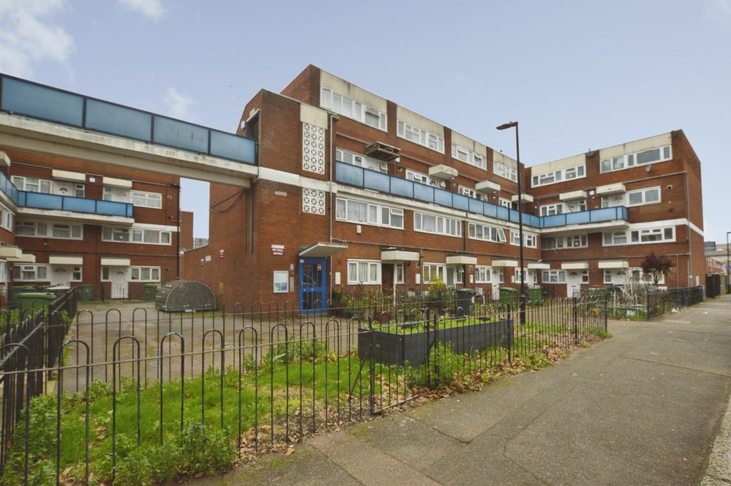 Property photo 1 of 19 Pbox-Img.Jpg