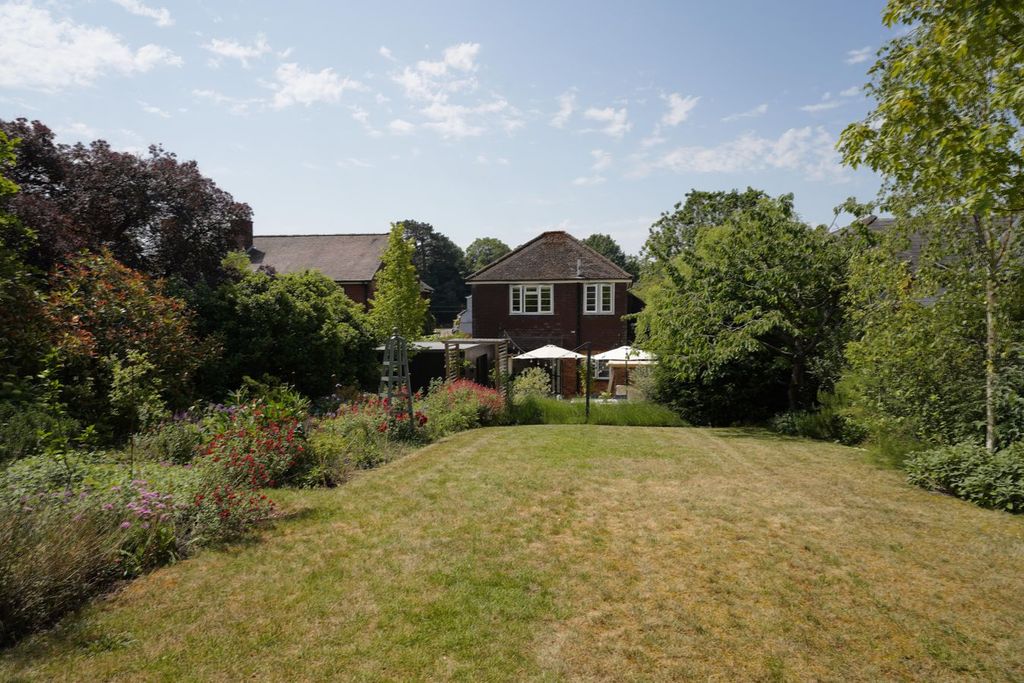 Property photo 3 of 18