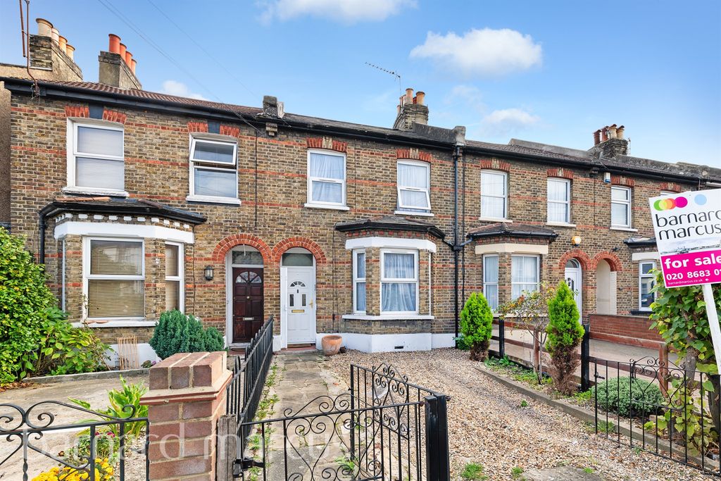 Property photo 1 of 11