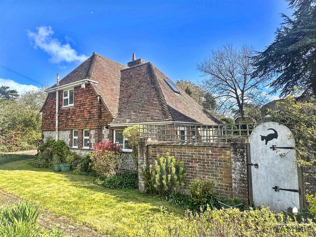 Property photo 1 of 39 01323 438506