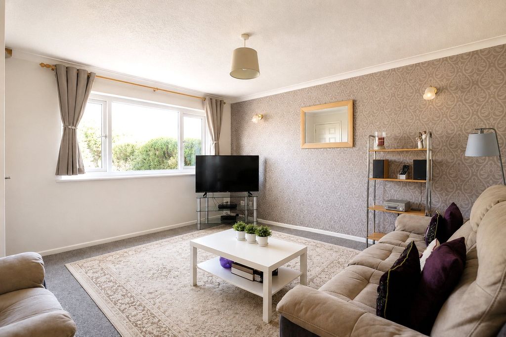 Property photo 2 of 12 Picture No. 02
