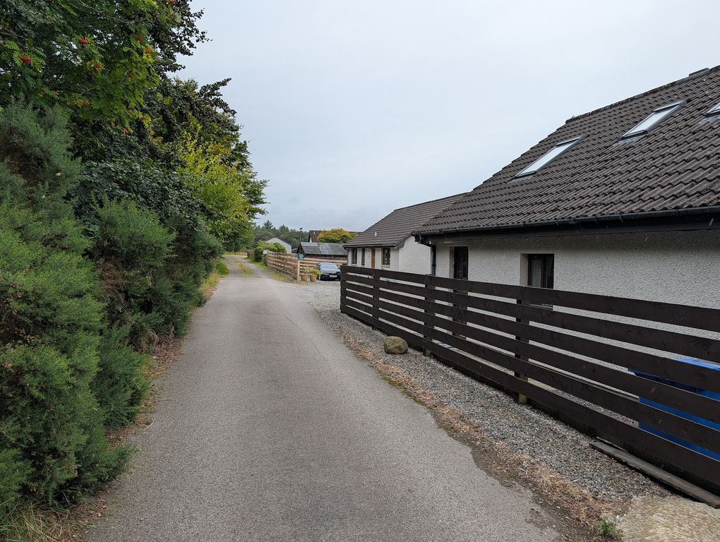 Property photo 2 of 23