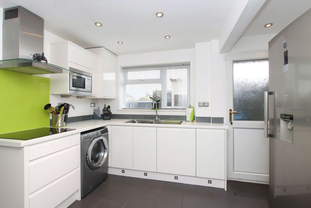 Property photo 2 of 14 Photo 1