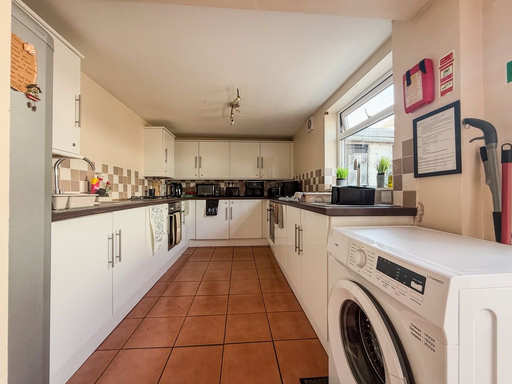 Property photo 2 of 3