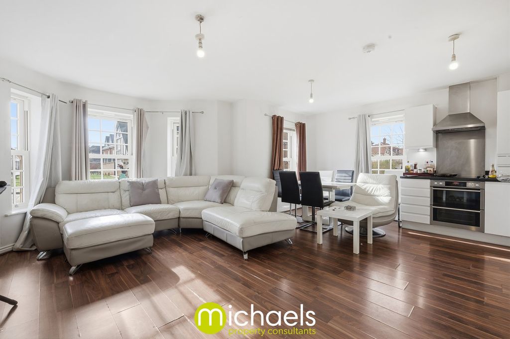 Property photo 2 of 13