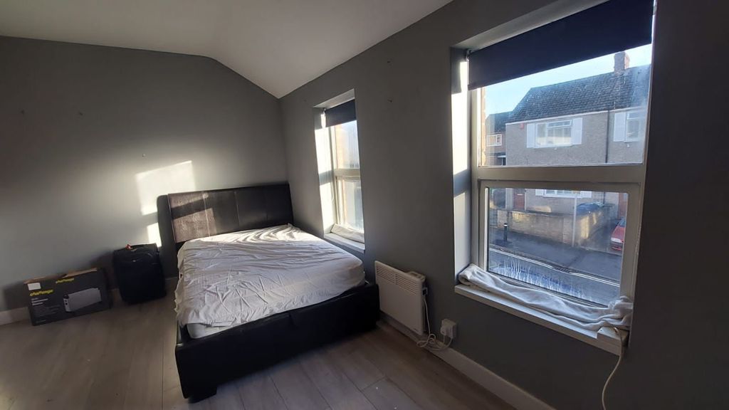 Property photo 2 of 4