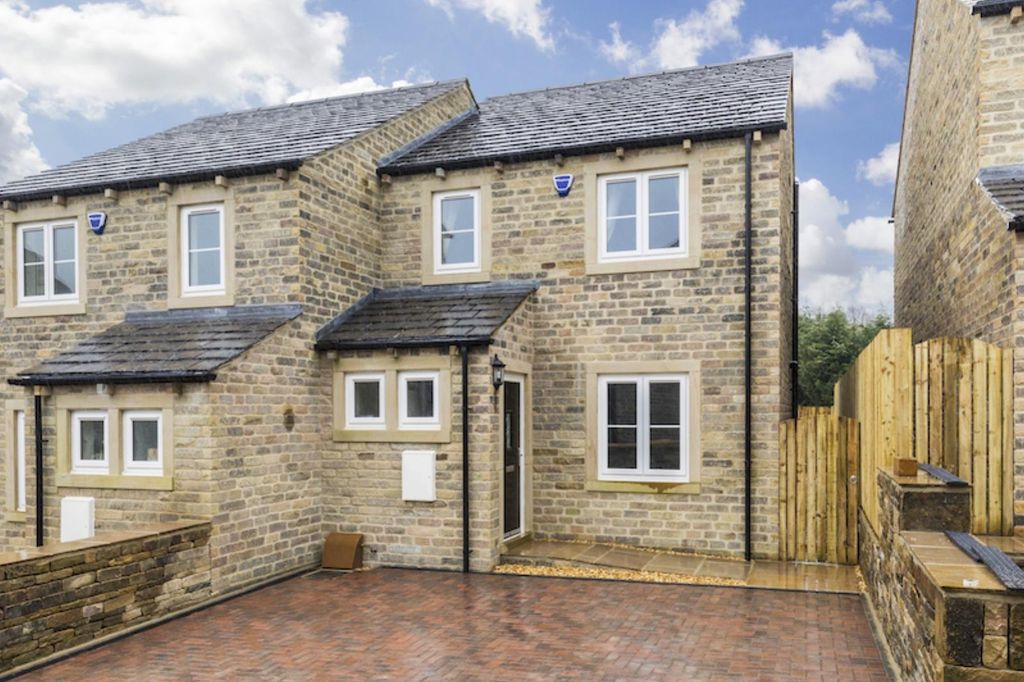 Property photo 1 of 14 0 General
