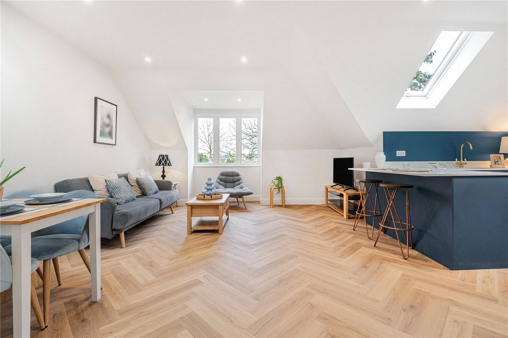 Property photo 3 of 20 Picture No. 70