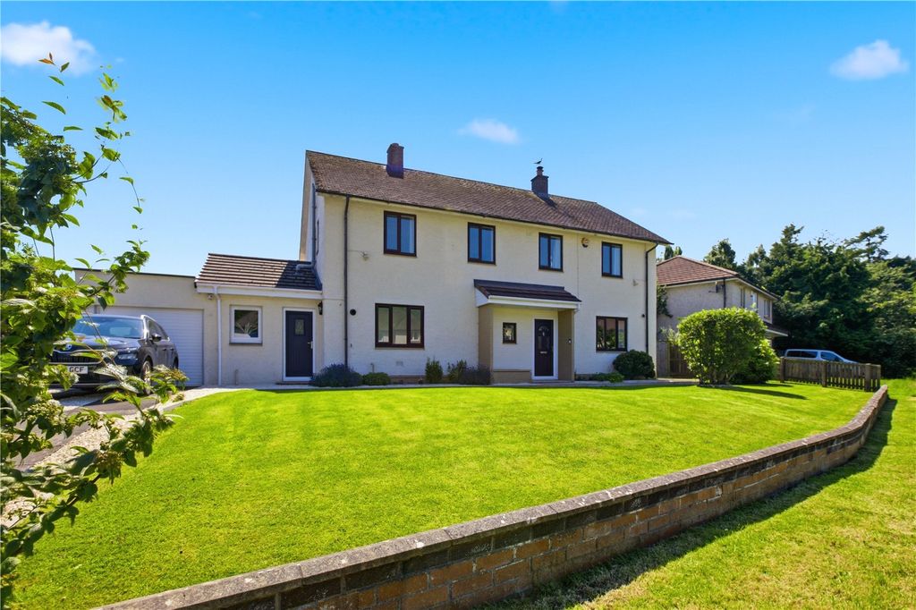 Property photo 1 of 39 Picture No. 03