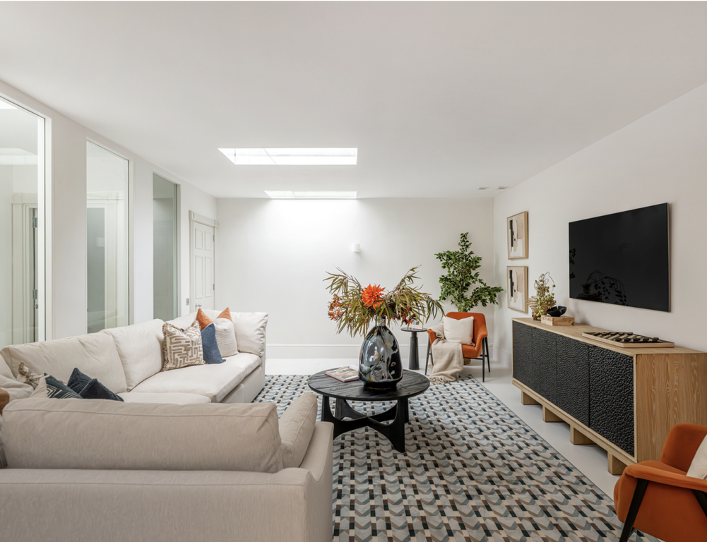 Property photo 3 of 23