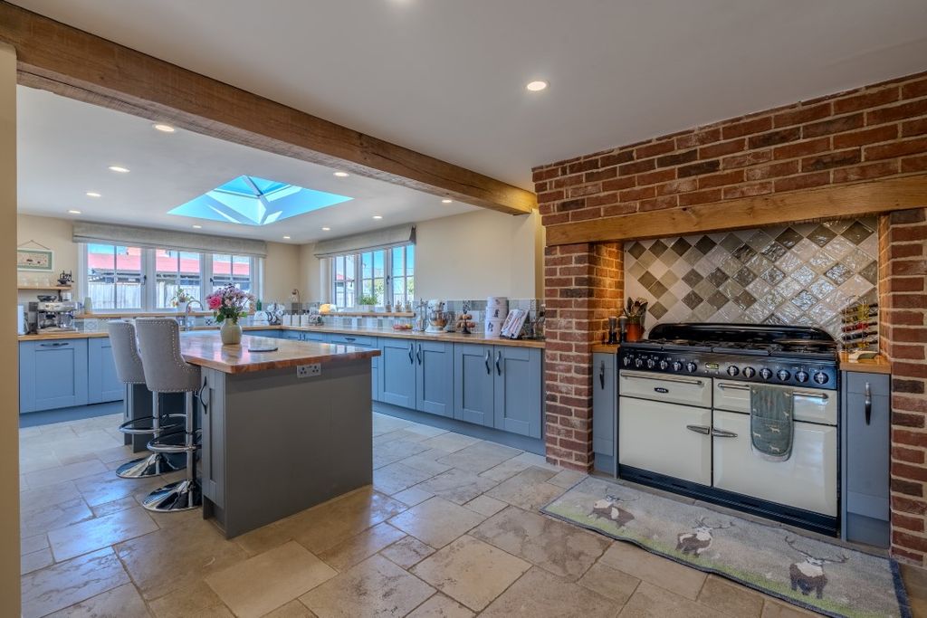 Property photo 3 of 30 Iq_00171-Hdr