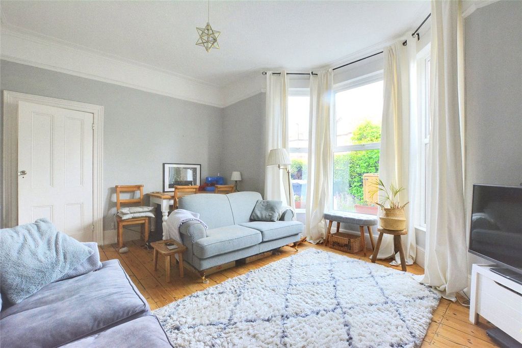Property photo 2 of 11 Picture No. 02