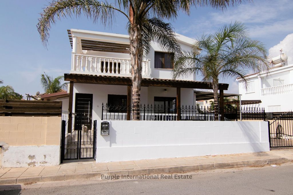 Property photo 1 of 30