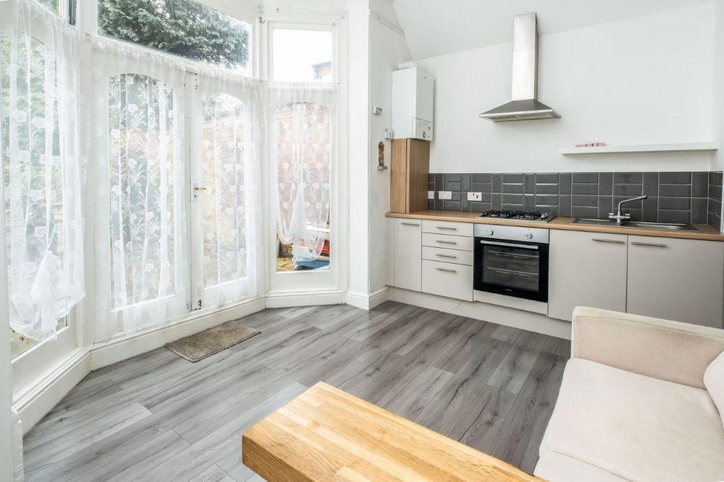 Property photo 2 of 5