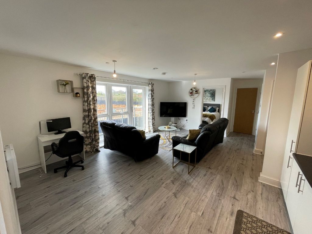 Property photo 2 of 9 5076082