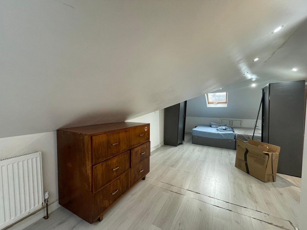 Property photo 2 of 4 Gallery