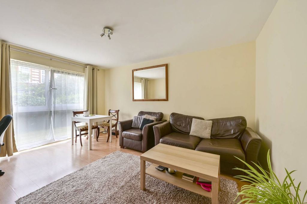 Property photo 1 of 4