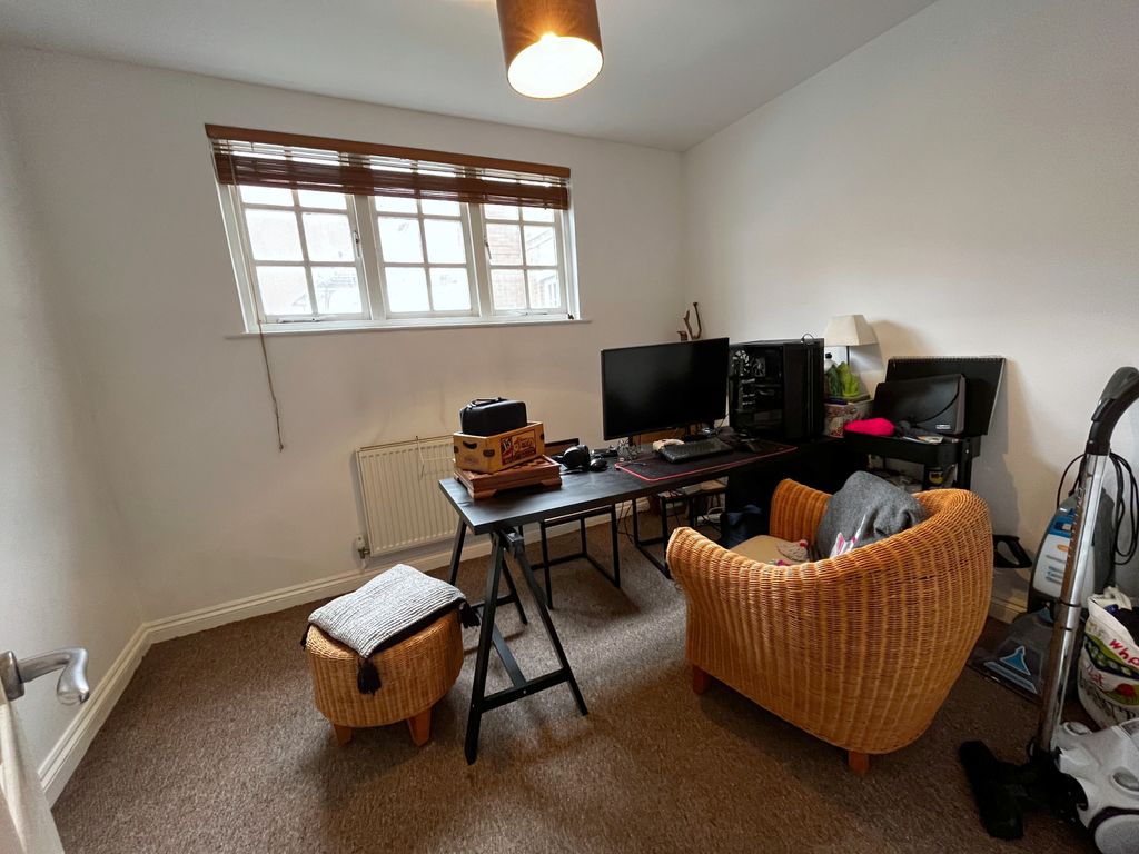 Property photo 3 of 7