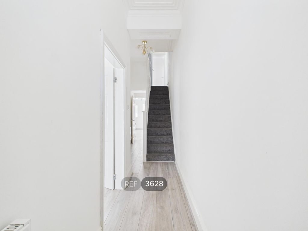 Property photo 2 of 24 Hallway