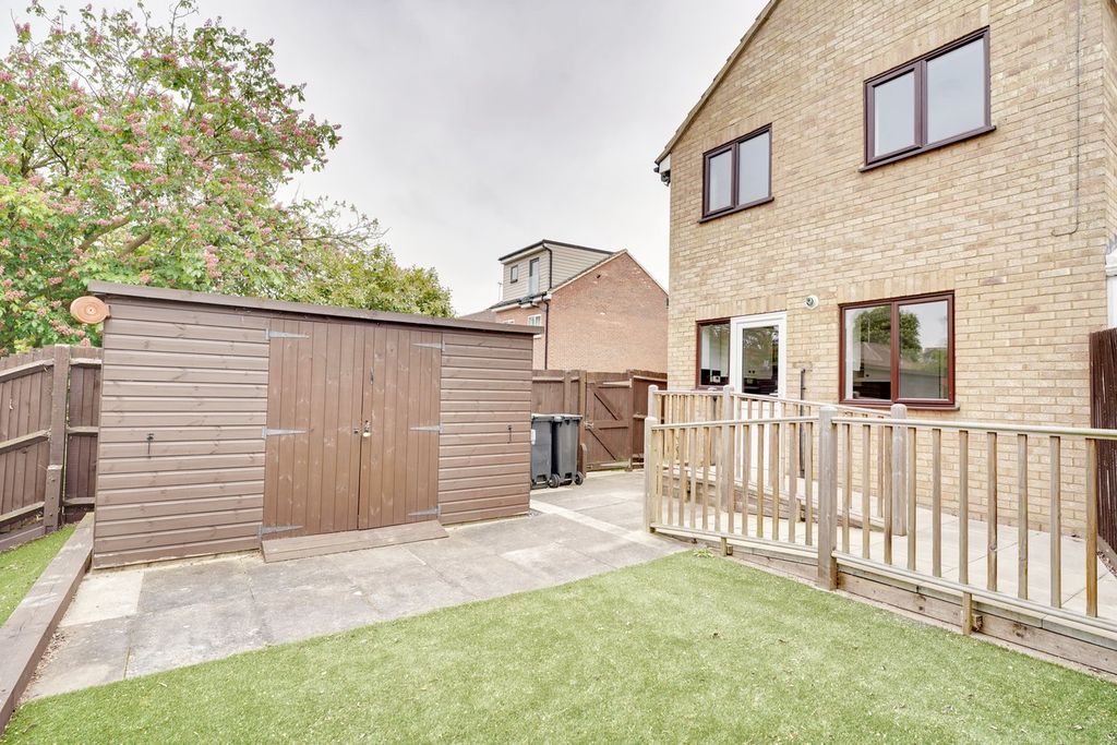 Property photo 3 of 16