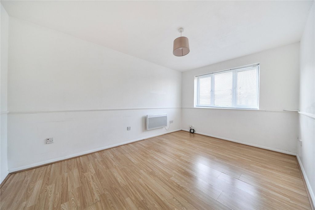 Property photo 2 of 15 Picture