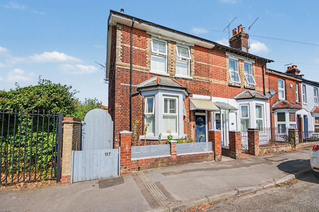 Property photo 1 of 17