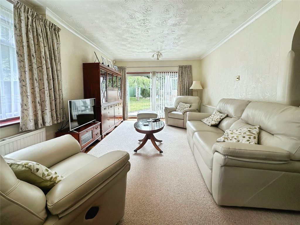 Property photo 3 of 16 Picture No. 12