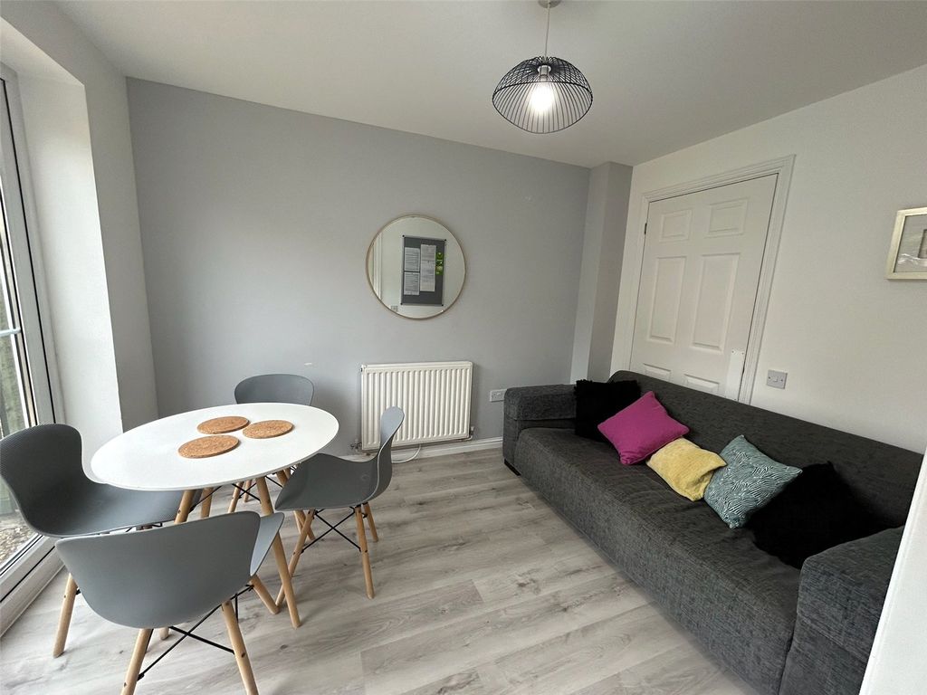 Property photo 3 of 12 Picture No. 05