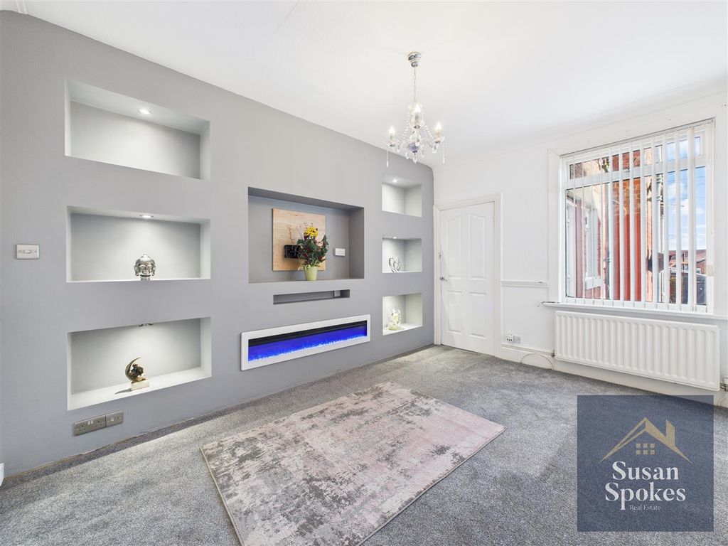 Property photo 3 of 20 Cam01858G0-Pr0192-Still003.Jpg