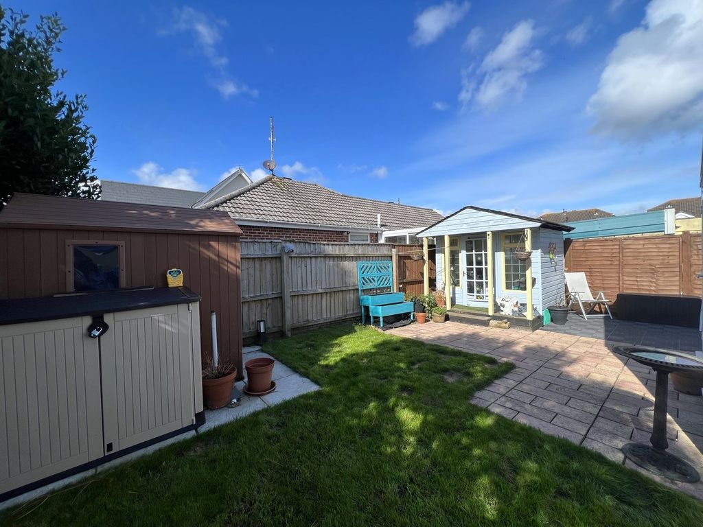 Property photo 2 of 24