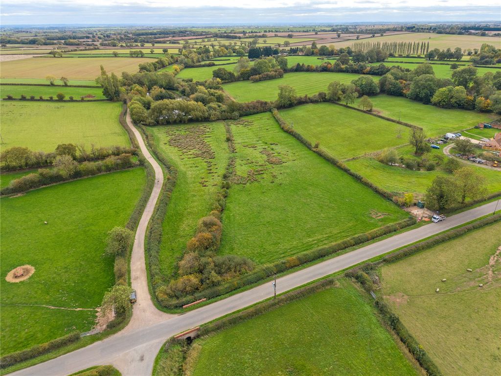 Property photo 1 of 5 Picture No. 12