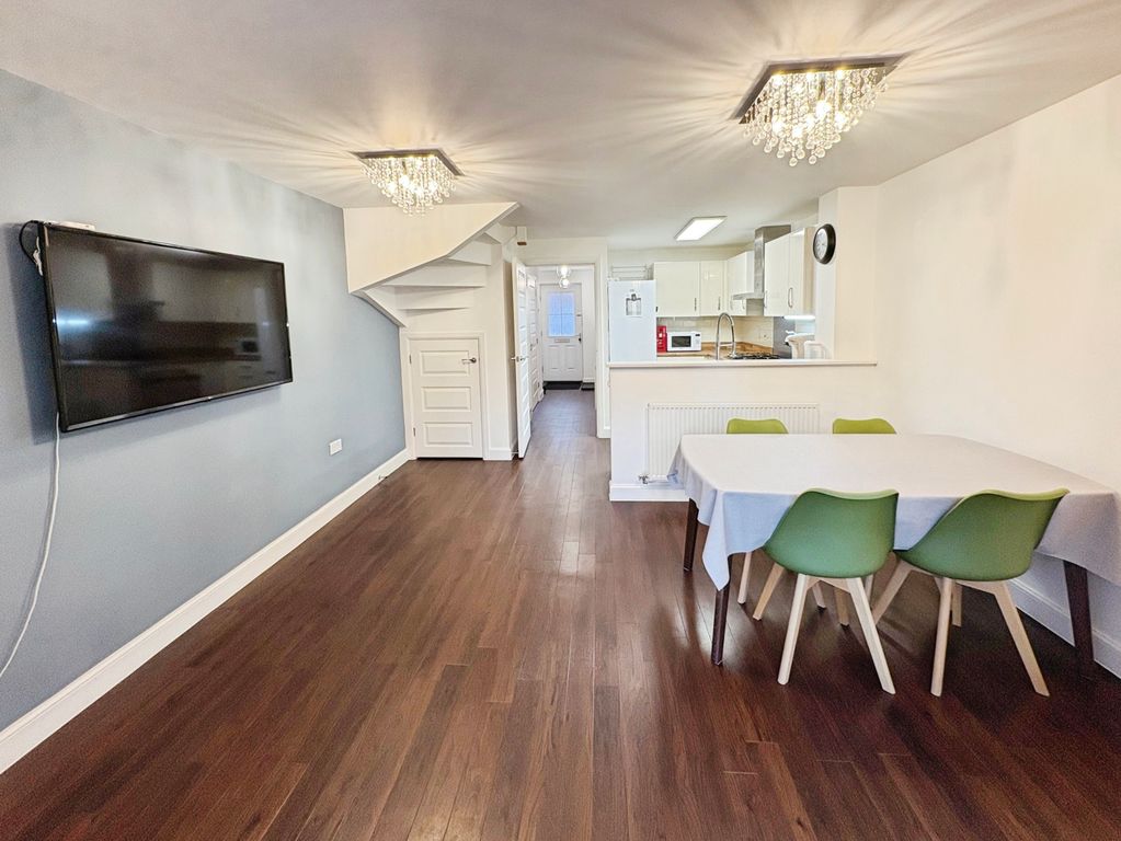 Property photo 2 of 19 997c7Ca6-Img_7850